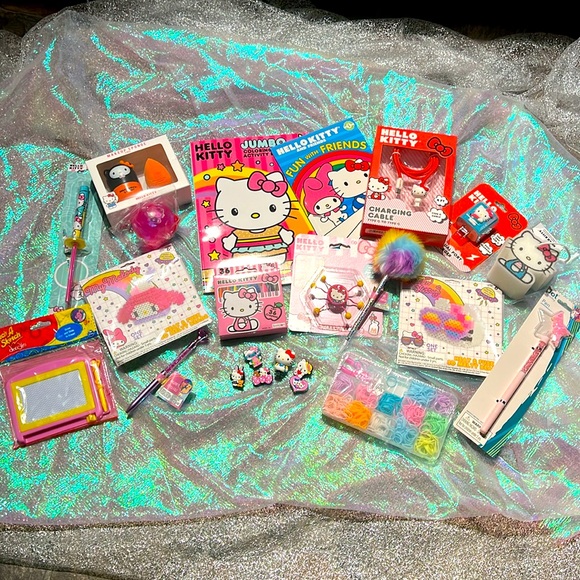 NEW: KID PACK - Over 200 ITEMS Hello Kitty THEMED GIFT SET - Picture 6 of 15